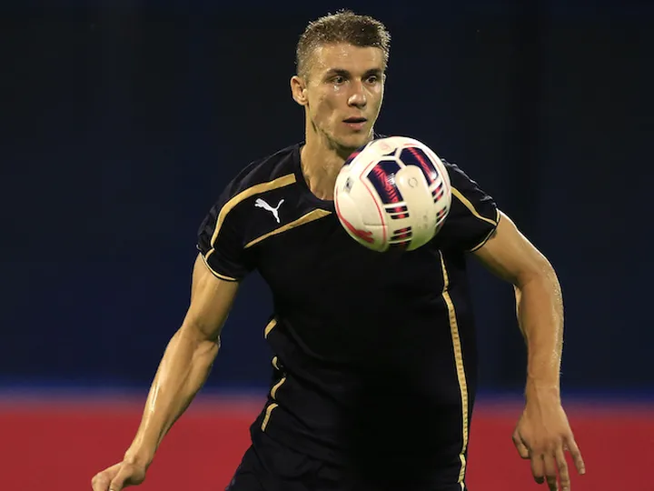 Jozo Simunovic makes Celtic debut at Ajax