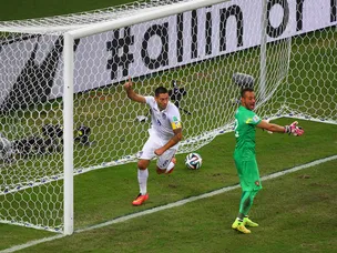 Portugal snatch last-gasp draw