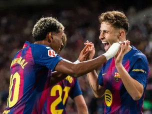 Barcelona 'start talks' over new contract for in-form star