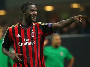 Milan level with Roma