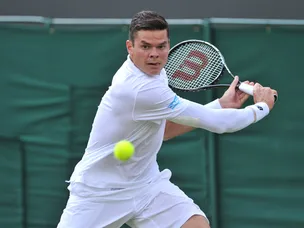Milos Raonic through after tough opener