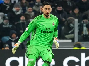 Milan, Inter play out goalless derby