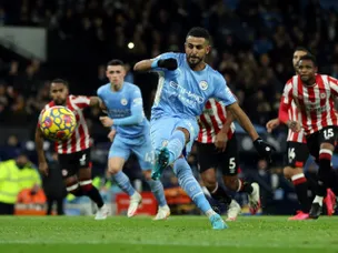 Mahrez benched, Walker returns to Man City XI against Spurs
