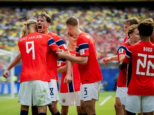 Manchester United eye Norwegian world Cup to complete midfield rebuild