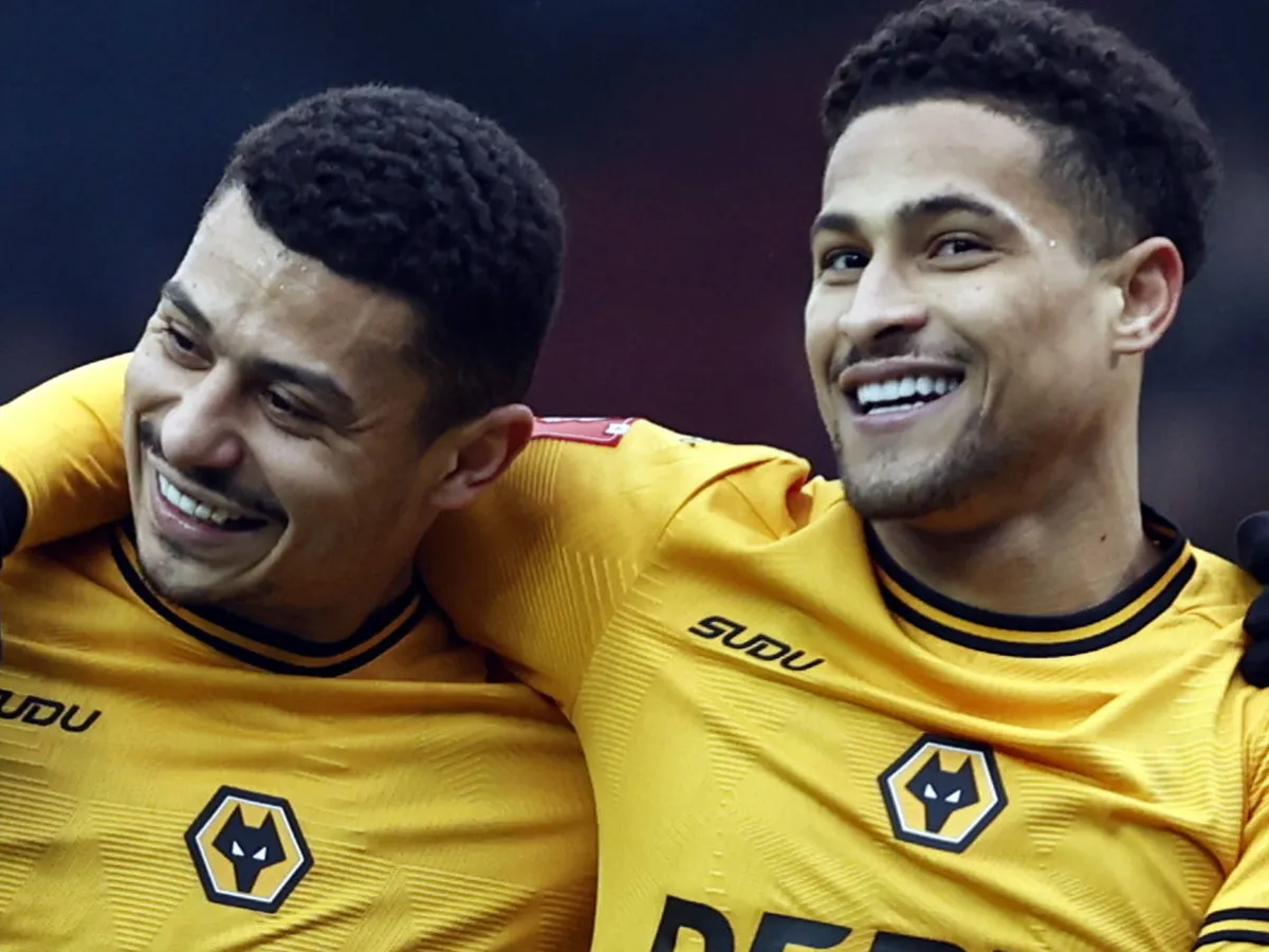 Late January arrival! Man Utd 'considering swoop' for Wolves midfielder ahead of deadline