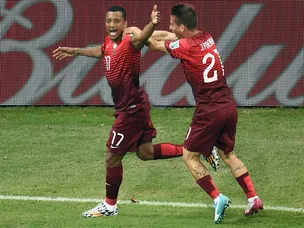 Nani gives Portugal lead