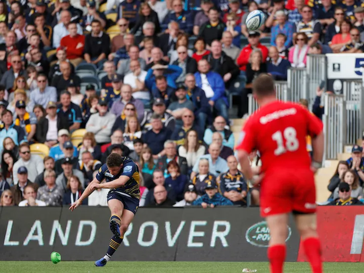 Worcester clinch late win over much-changed Saracens