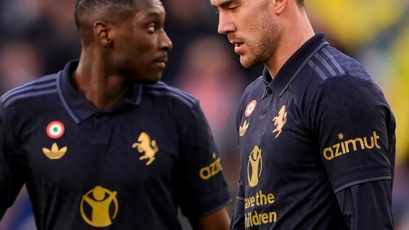 Everybody could win as Man Utd make 'dangerous' move for 26-year-old