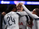 Lucas Bergvall of Tottenham Hotspur celebrates on September 16, 2025