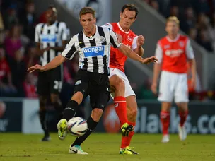 Gosling makes first Blackpool start at Wigan