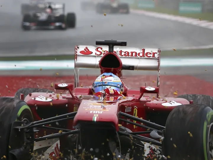 Alonso backs Ferrari gamble