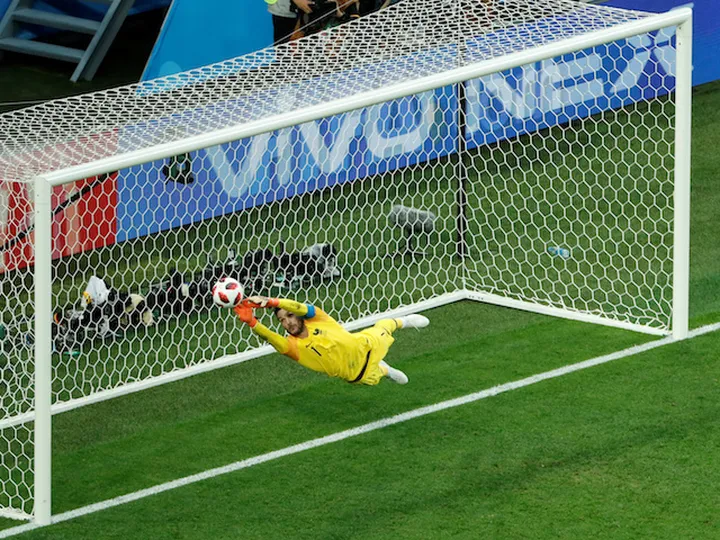 Chelsea coach: 'Hugo Lloris is overrated'