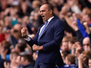 Roberto Martinez hails "mature" Everton