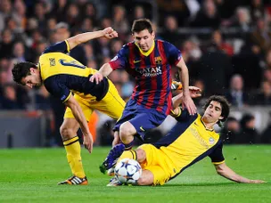 Goalless first half at Camp Nou