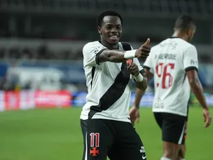 Bournemouth hold 'initial talks' over swoop for Colombia international