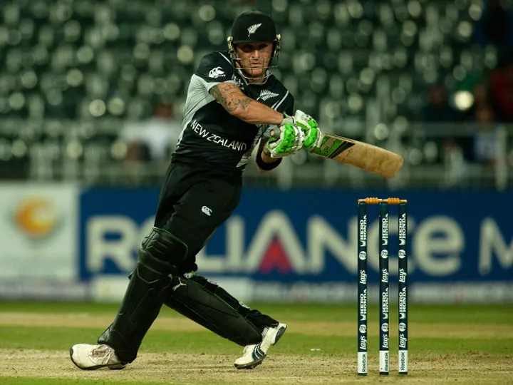 McCullum ton inspires New Zealand