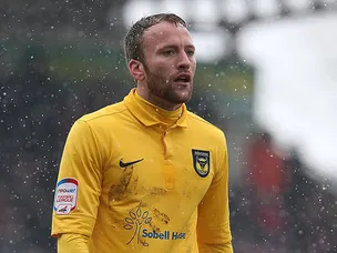 Rigg named on bench for Oxford