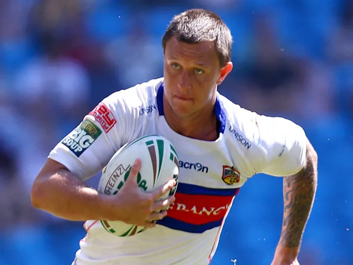 Smith signs new Wakefield deal