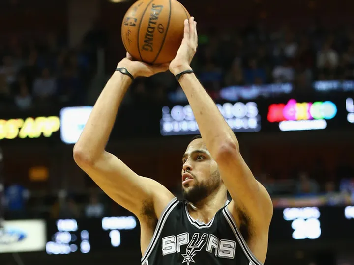 Hawks capture Daye on multi-year deal