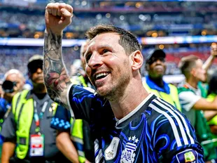 Messi dedicates Argentina win to Maradona after setting new World Cup record in semi-finals