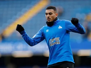 Huddersfield boss Siewert could Grant rookie striker a chance