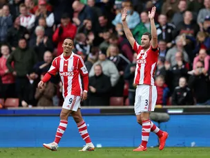 Hughes "pleased" with Stoke form