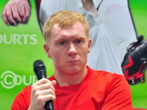 Paul Scholes slams 'shambolic' Man Utd