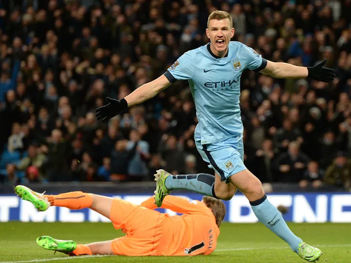 Yanga-Mbiwa backs Roma's Dzeko pursuit