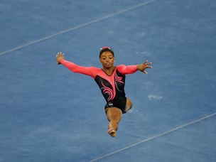 Simone Biles wins SPOTY Overseas award