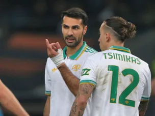 Utd's loss might be Liverpool's gain as defender's contract demands 'rejected'