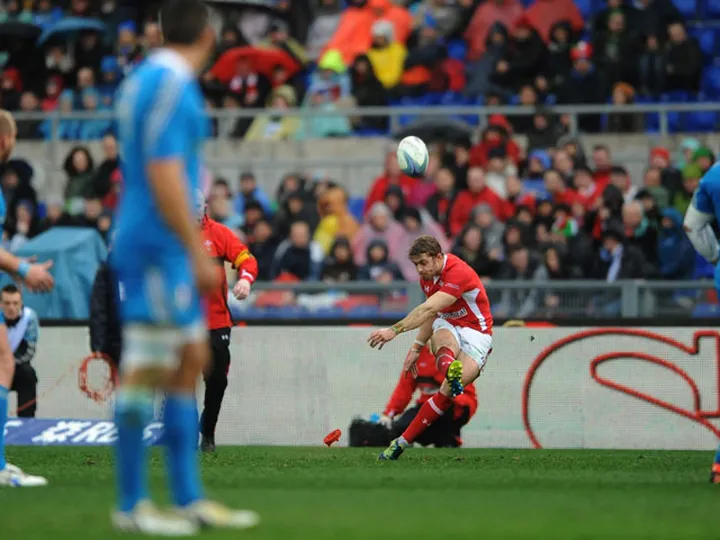 Halfpenny crowned player of the Six Nations