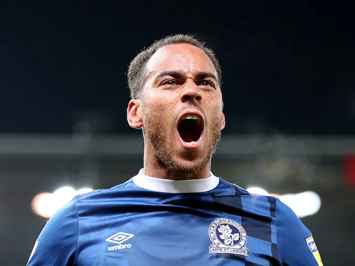 Elliott Bennett "fit and healthy" after positive coronavirus test