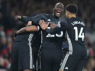 Man Utd beat Arsenal in thriller