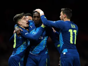 Arsenal through to FA Cup semi-finals