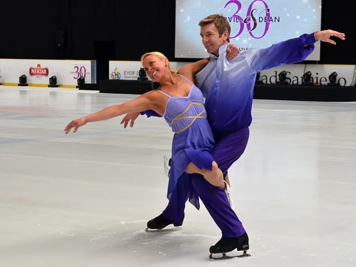 Torvill and Dean recreate Bolero routine