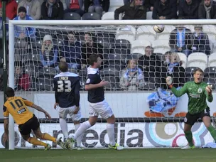 Hull beat poor Huddersfield