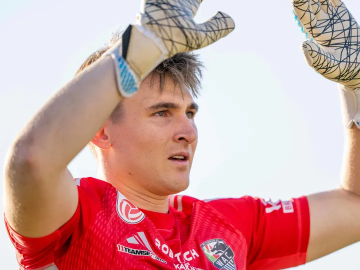 Wolves, Celtic 'keeping tabs' on 23-year-old goalkeeper compared to Neuer