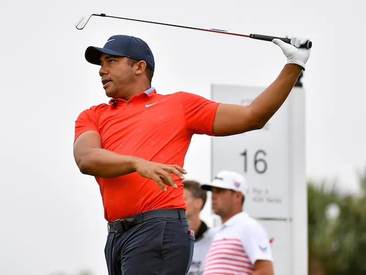 Jhonattan Vegas holds first-round lead in Honda Classic