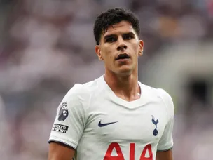The brutal reason De Zerbi took Fernandes off against Villa - "Not an attack"