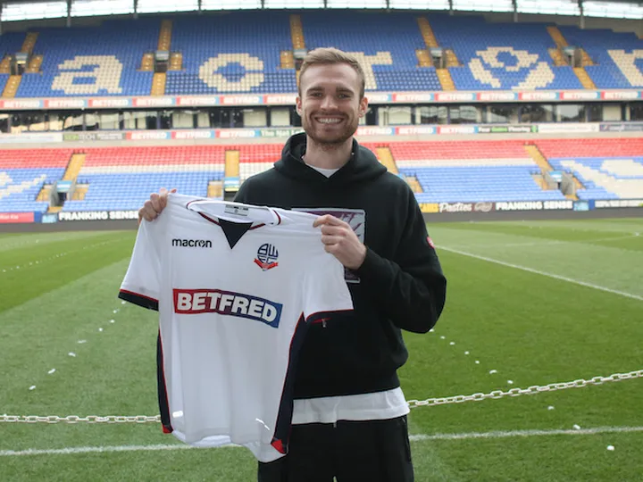Bolton snap up free agent Jan Kirchhoff
