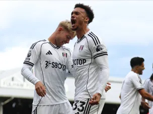 Super sub Smith Rowe saves Fulham's bacon after controversial Man Utd opener