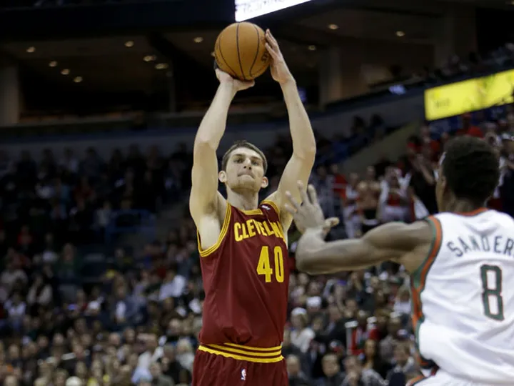 Zeller undergoes appendectomy 
