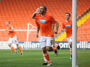 Impressive Blackpool frustrated at Huddersfield