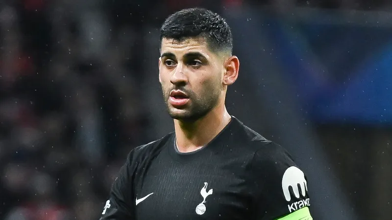 Time almost up for Tottenham as Inter 'set deadline' for Romero deal