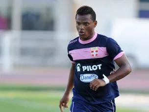 Dallas ease to win over New England