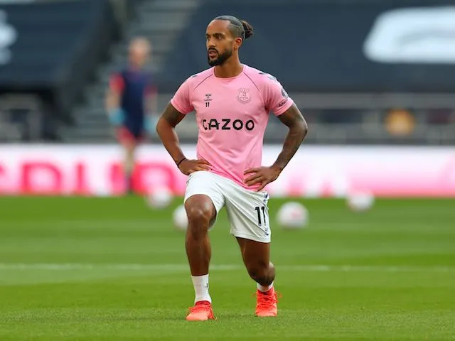 Southampton in talks to re-sign Theo Walcott from Everton?