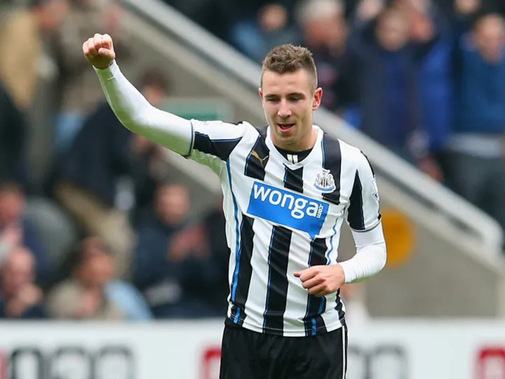 Dummett happy with Newcastle utility role