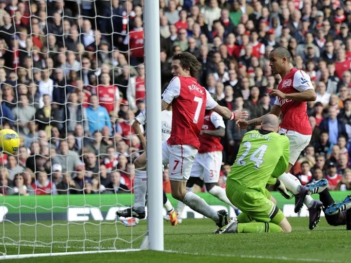 Rosicky wants Wigan respect