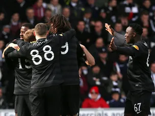 St Mirren deny 10-man Celtic
