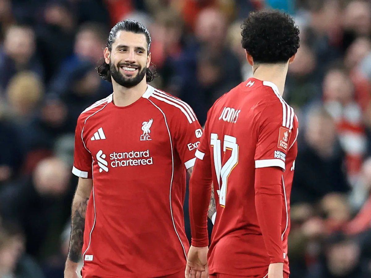 Anfield exit? Liverpool star in 'direct talks' with Champions League club